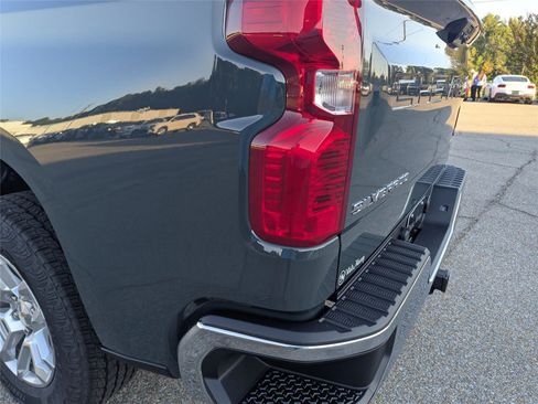New 2026 Chevrolet Silverado 1500 LT w/ Z71 Off-Road Package image 11