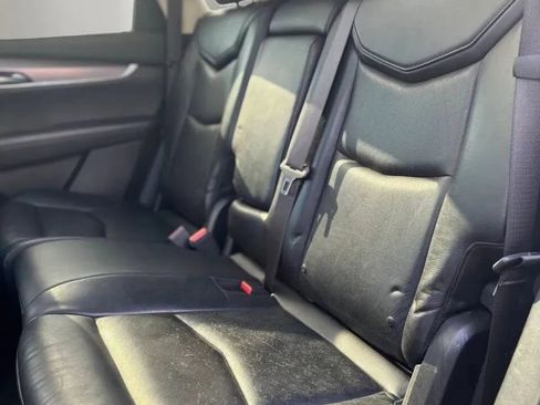 Used 2017 Cadillac XT5 Luxury AWD/4WD image 16