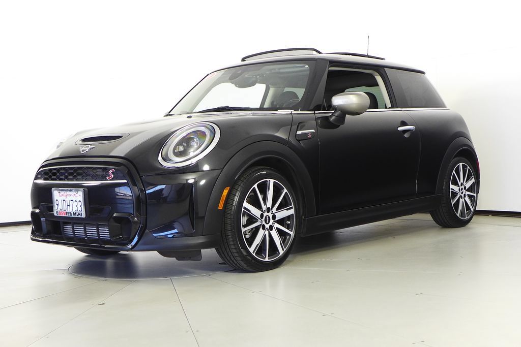 Used 2024 MINI Cooper S FWD image 2