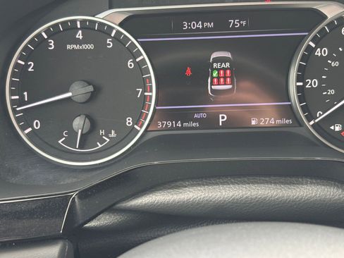 Used 2025 Nissan Pathfinder SV image 43