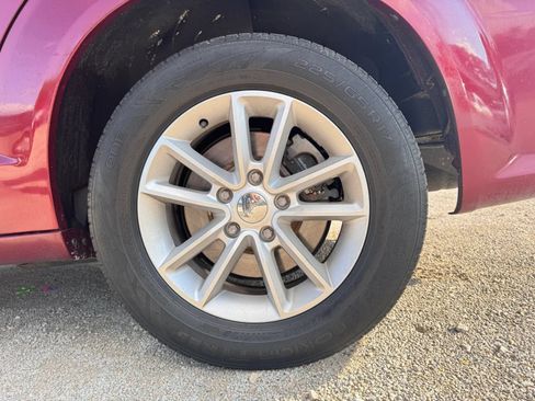 Used 2019 Dodge Grand Caravan SXT FWD image 13