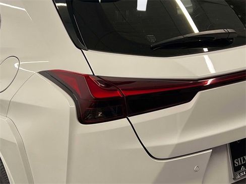 Used 2023 Lexus UX 250h F Sport image 10