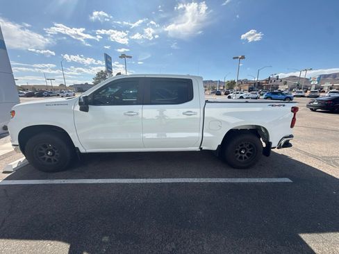 Used 2023 Chevrolet Silverado 1500 LT AWD/4WD image 2