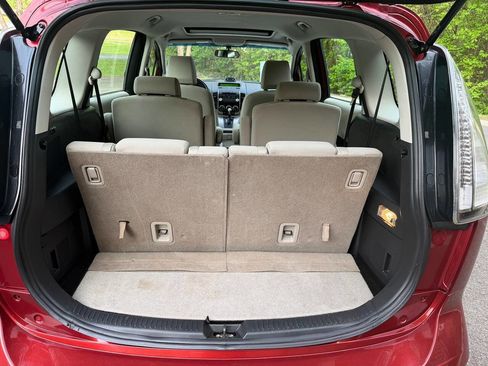 Used 2010 MAZDA MAZDA5 Touring FWD image 23