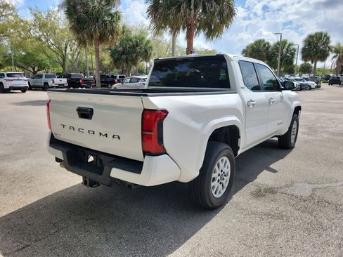 Used 2024 Toyota Tacoma SR5 image 3