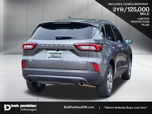 Used 2025 Ford Escape ST-Line Select AWD/4WD image 25