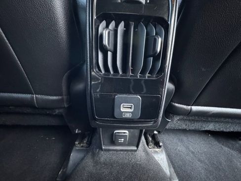 Used 2022 Jeep Compass Limited image 15