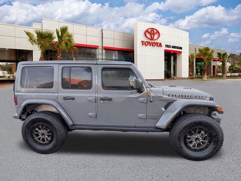 Used 2021 Jeep Wrangler Unlimited Rubicon AWD/4WD image 3