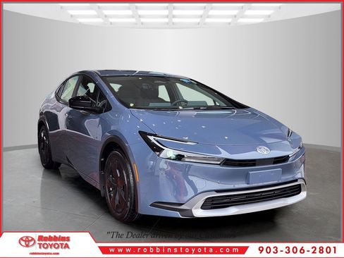 New 2026 Toyota Prius SE image 1