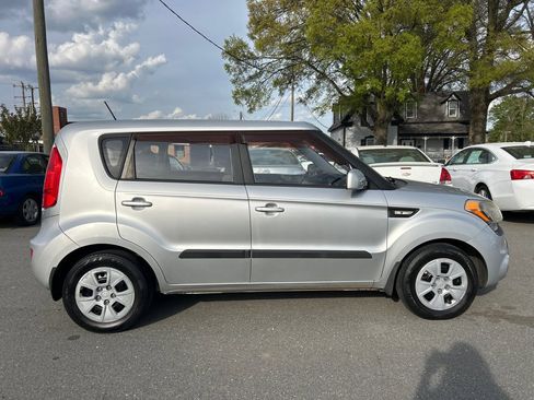 Used 2013 Kia Soul image 3