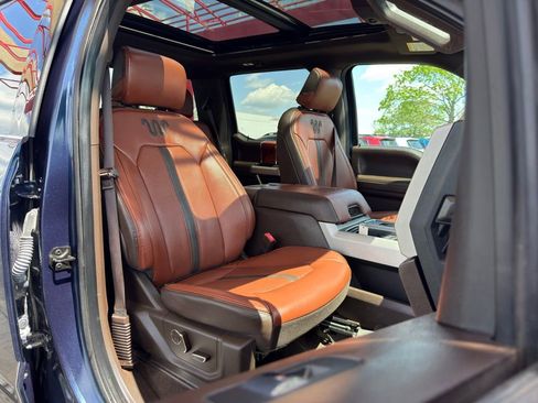 Used 2020 Ford F150 King Ranch w/ Equipment Group 601A Luxury AWD/4WD image 34