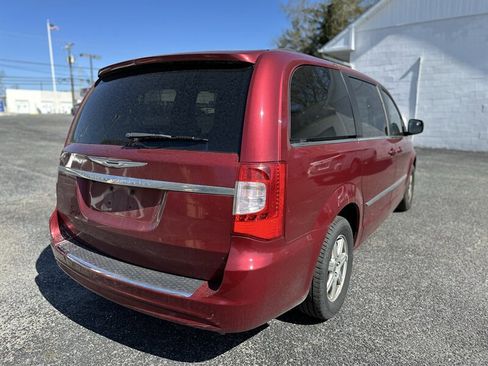 Used 2012 Chrysler Town & Country Touring w/ Entertainment Group #1 image 7