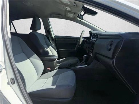 Used 2017 Toyota Corolla L w/ Carpet Mat Package (TMS) FWD image 18