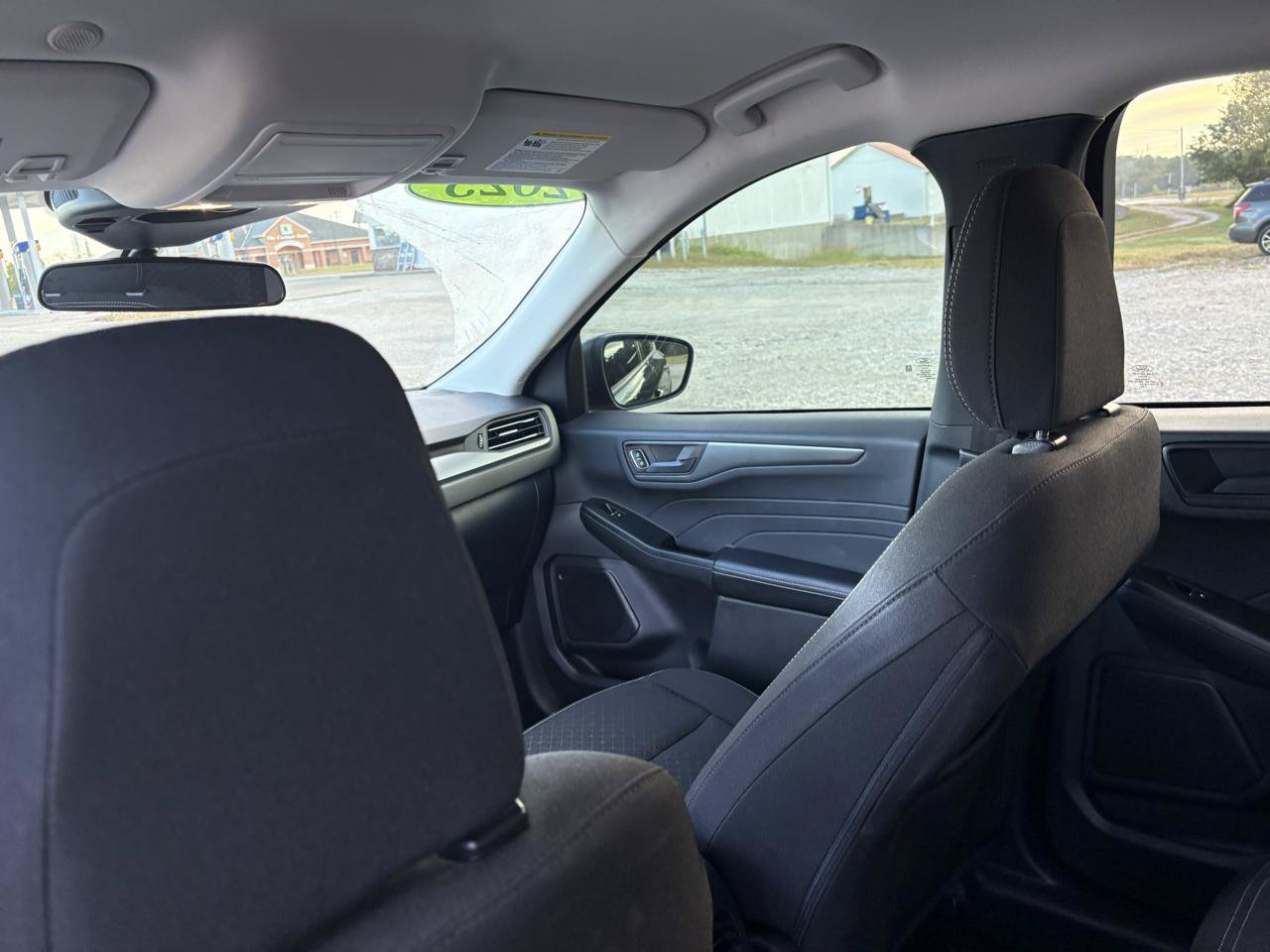 Used 2025 Ford Escape Active w/ Cold Weather Package AWD/4WD image 30