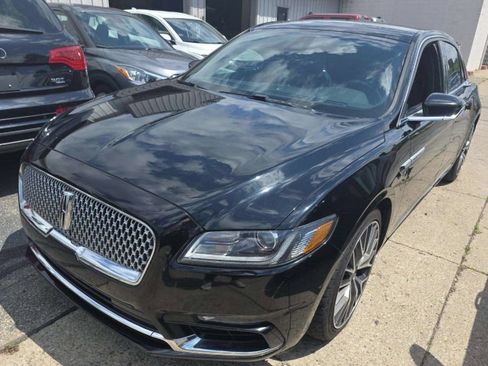Used 2017 Lincoln Continental Reserve w/ Climate Package AWD/4WD image 2