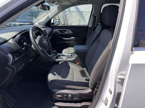 Used 2018 Chevrolet Traverse LT AWD/4WD image 12