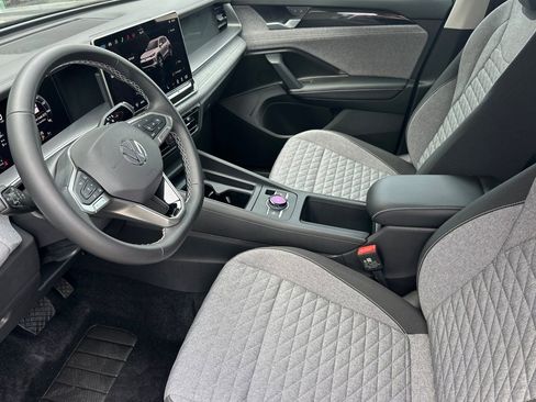 New 2026 Volkswagen Tiguan S FWD image 8
