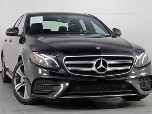 Used 2019 Mercedes-Benz E 300 w/ Premium 1 Package image 2