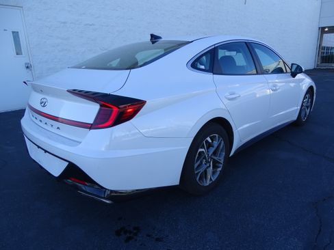 Used 2022 Hyundai Sonata SEL w/ Cargo Package image 4