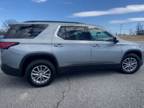 Certified 2023 Chevrolet Traverse LT AWD/4WD image 9