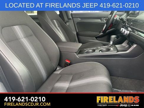 Used 2025 Honda Civic Sport image 13