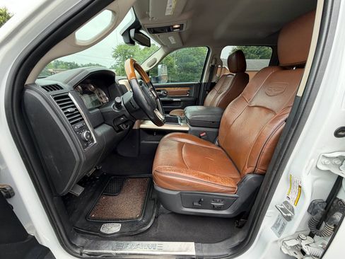 Used 2015 RAM 3500 Laramie Longhorn AWD/4WD image 15