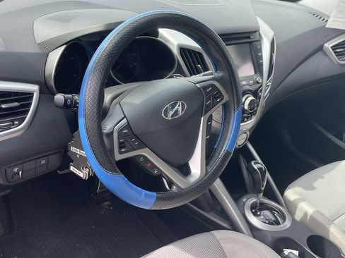 Used 2014 Hyundai Veloster w/ Style Package 02 image 5