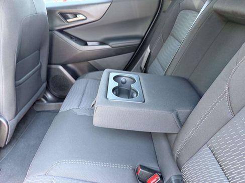 Certified 2025 Chevrolet Traverse LT w/ Driver Confidence Package FWD image 16
