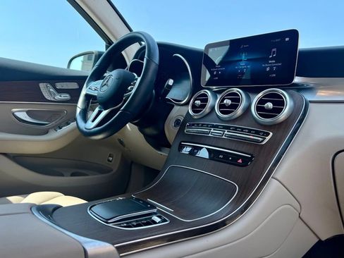 Certified 2022 Mercedes-Benz GLC 300 4MATIC image 9