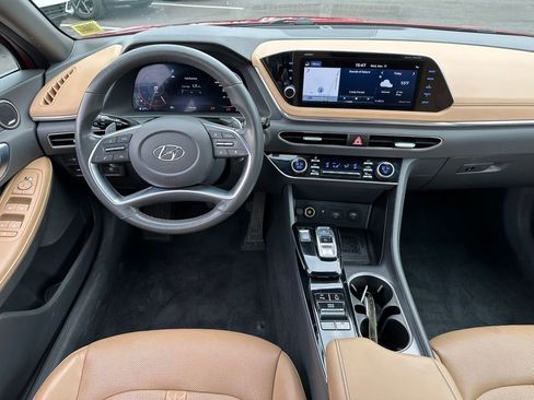 Used 2021 Hyundai Sonata Limited w/ Preferred Accessory Package image 15