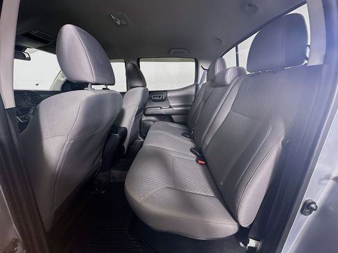 Used 2022 Toyota Tacoma SR w/ SR Convenience Package image 27