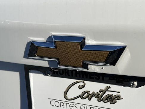 New 2026 Chevrolet Equinox LT w/ Safety and Technology Package image 8