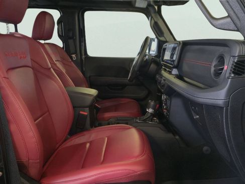 Used 2024 Jeep Wrangler Unlimited Rubicon 392 AWD/4WD image 22