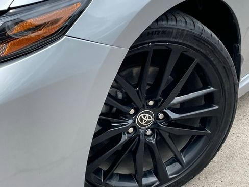 Used 2022 Toyota Camry XSE w/ Cold Weather Package FWD image 9
