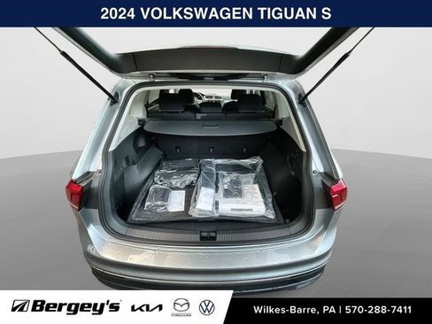 Used 2024 Volkswagen Tiguan S AWD/4WD image 17