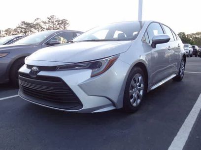 Used 2025 Toyota Corolla LE