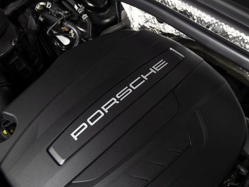 Certified 2020 Porsche Macan AWD/4WD image 47