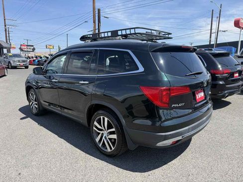 Used 2017 Honda Pilot Touring image 5