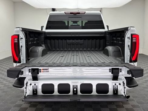 New 2026 GMC Sierra 2500 Denali w/ Denali Reserve Package AWD/4WD image 12