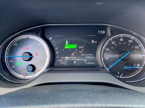 Certified 2024 Toyota Venza XLE image 25