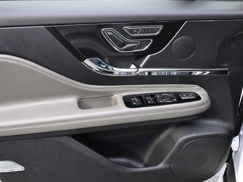 New 2026 Lincoln Corsair Reserve w/ Jet Appearance Package image 22