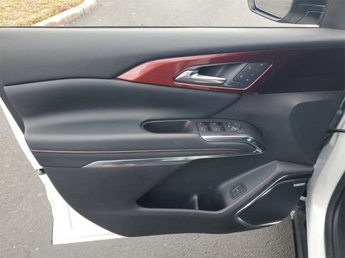 Used 2025 Chevrolet Traverse RS w/ LPO, Floor Liner Package image 16