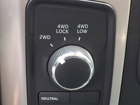 Used 2016 RAM 2500 SLT AWD/4WD image 27