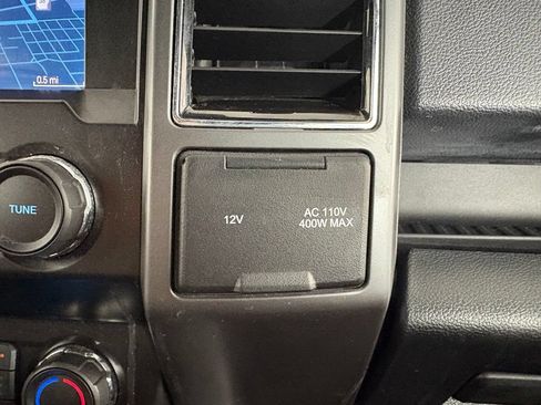 Used 2019 Ford F150 XLT w/ Equipment Group 302A Luxury AWD/4WD image 30