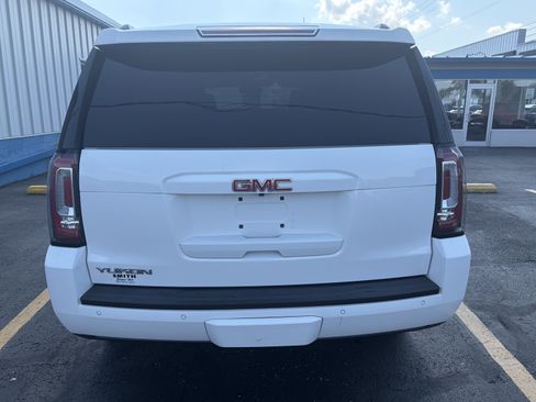 Used 2017 GMC Yukon SLE w/ Convenience Package AWD/4WD image 4