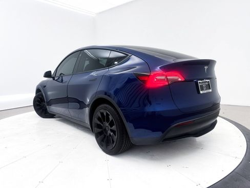 Used 2021 Tesla Model Y Long Range AWD/4WD image 22