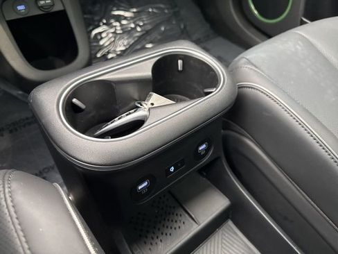 Used 2024 Hyundai Ioniq 5 Limited image 29