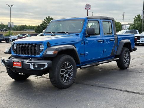 Used 2025 Jeep Gladiator Sport AWD/4WD image 8