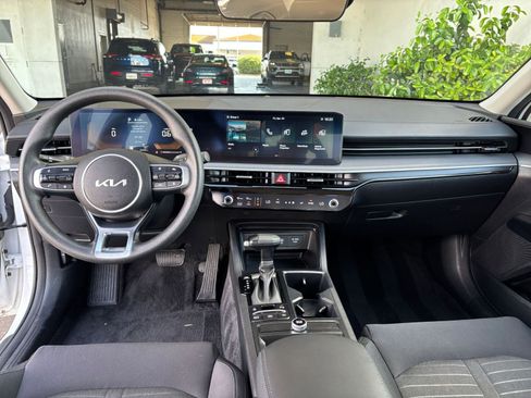 Used 2025 Kia K5 LXS FWD image 33