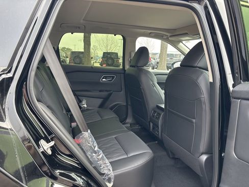 New 2026 Nissan Rogue Platinum w/ Platinum Premium Package image 17